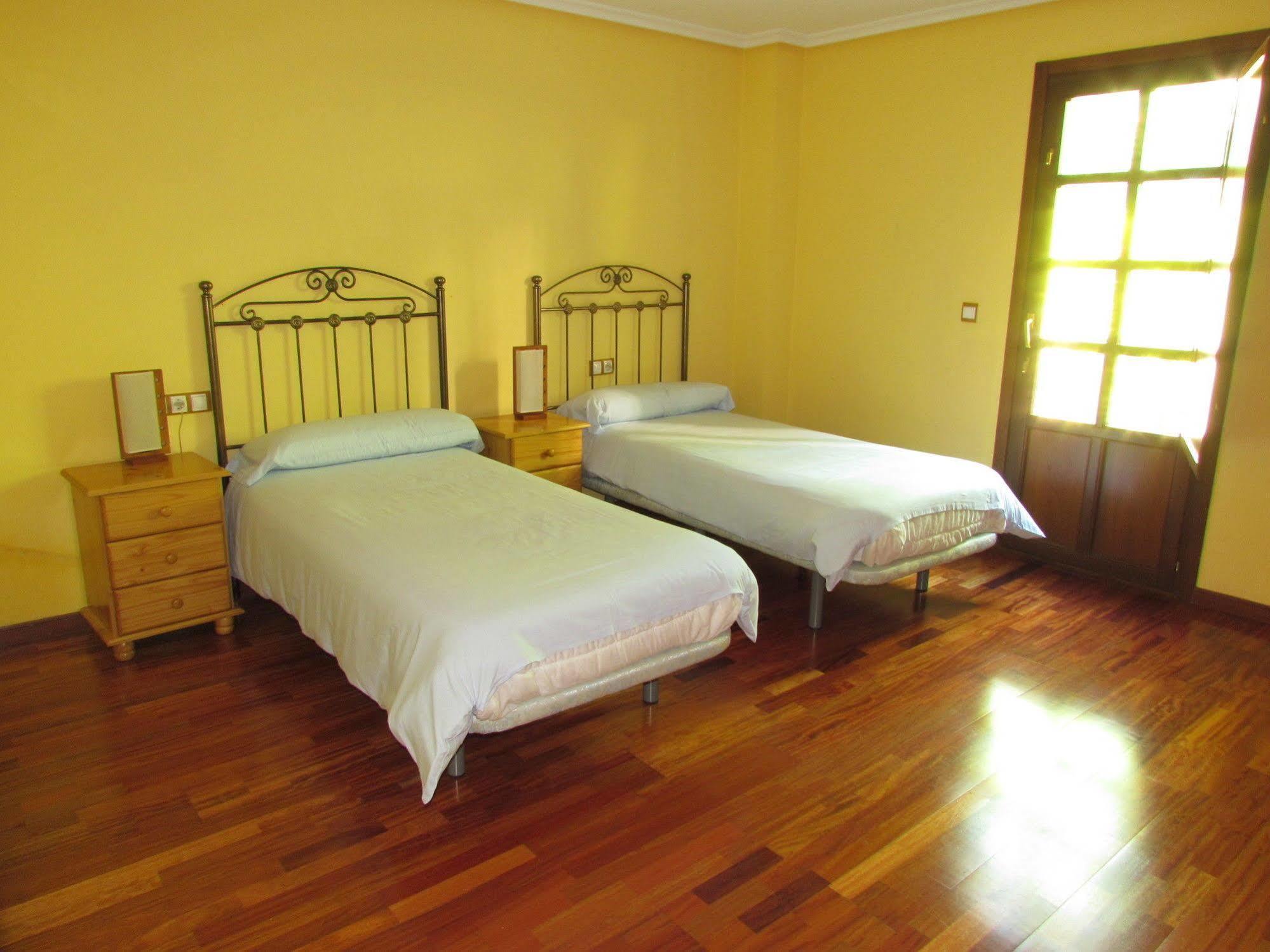 Apartamentos Via Nova Orense Kültér fotó
